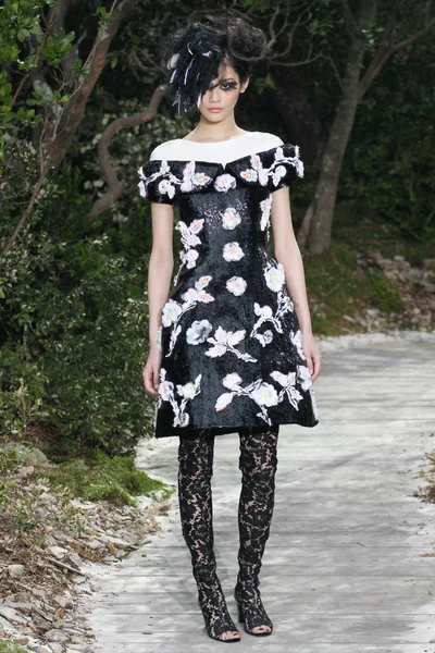 Look 49